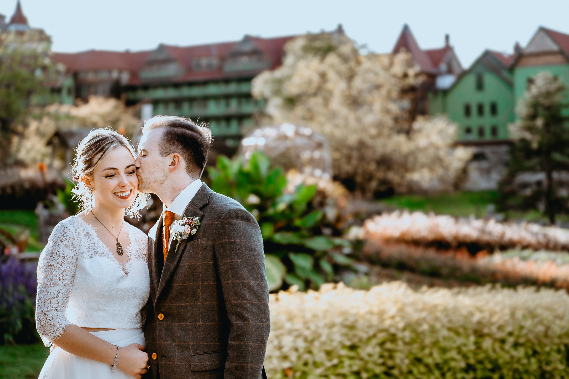 Wedding Photographer Mohonk Mountain House