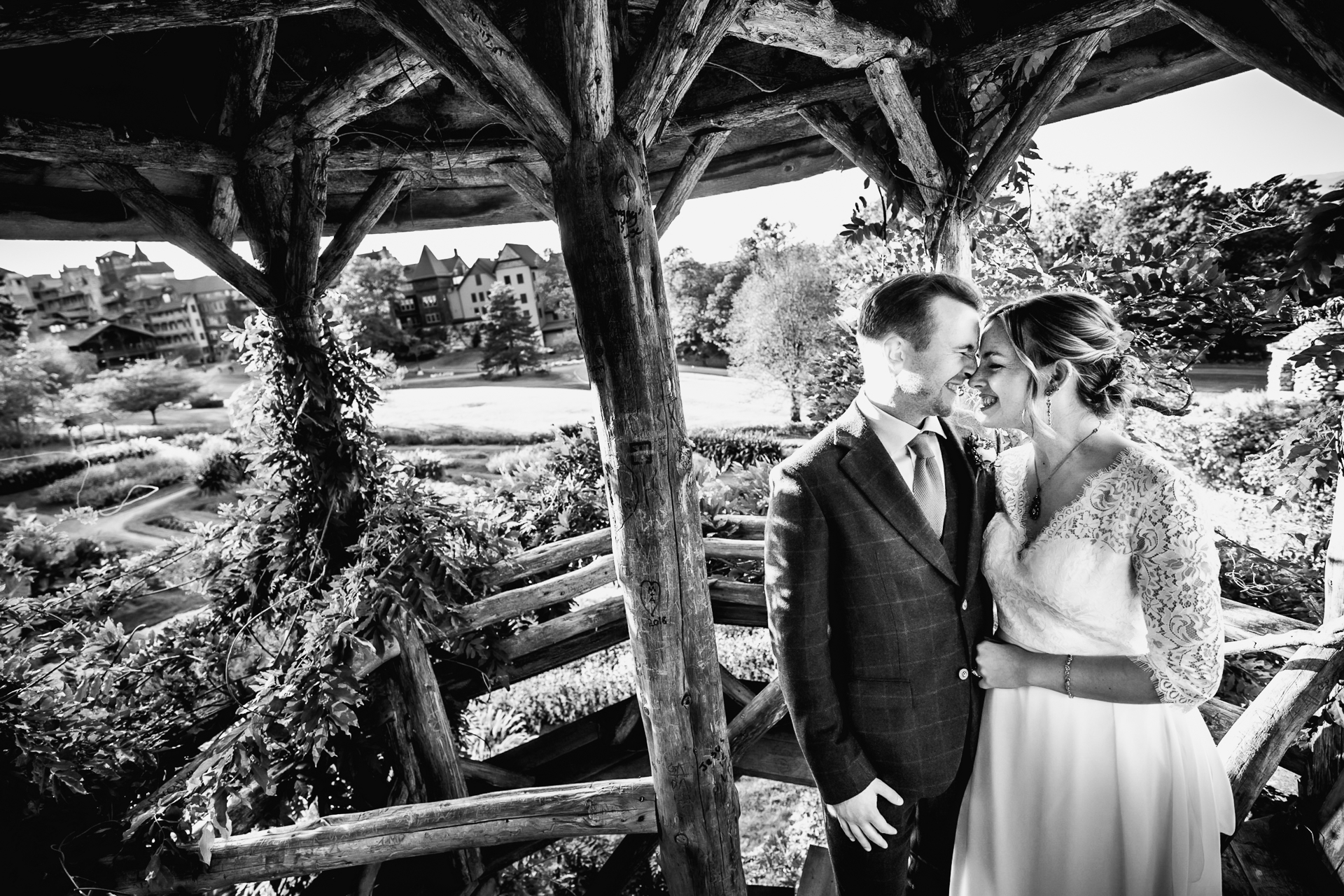 Wedding Photographer Mohonk Mountain House