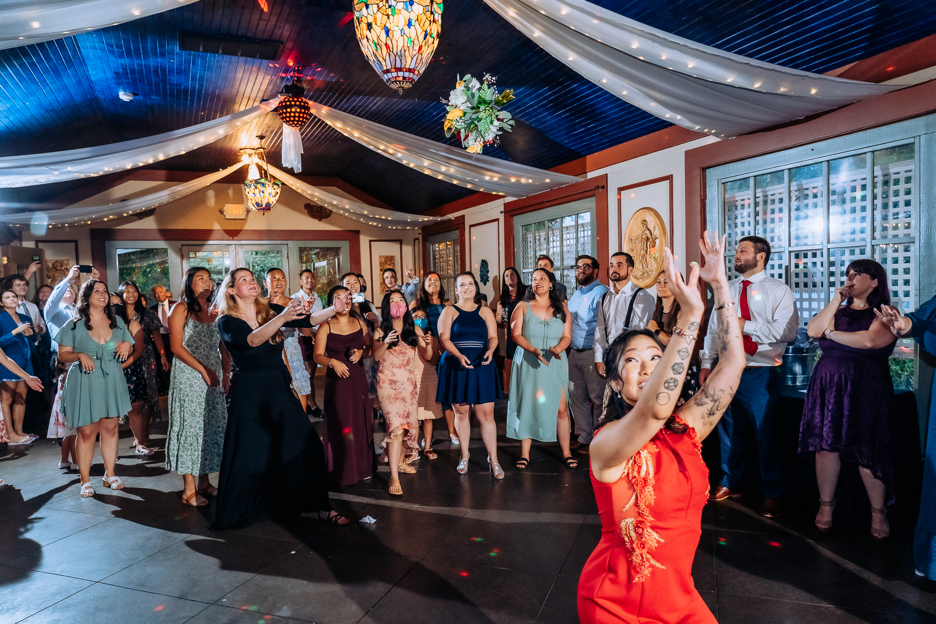 FEAST at Round hill wedding photographer