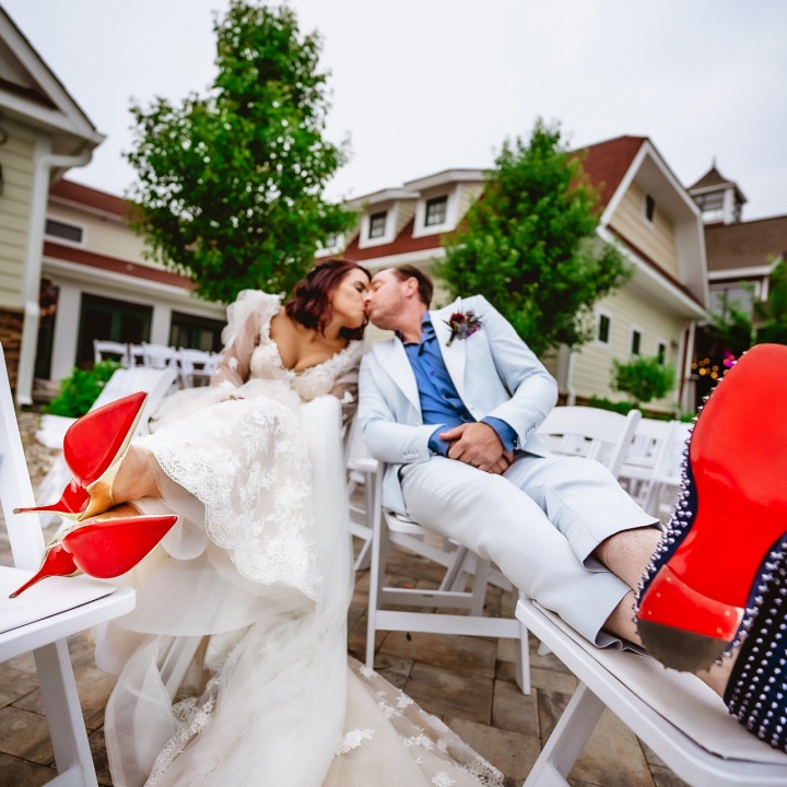 Barn at Villa Venezia wedding photographer