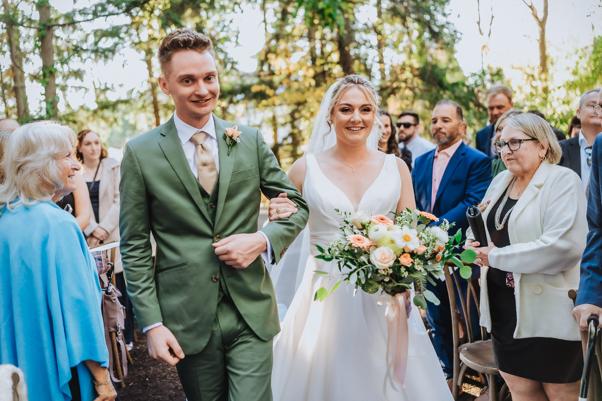 Black Walnut Farm wedding photographer 