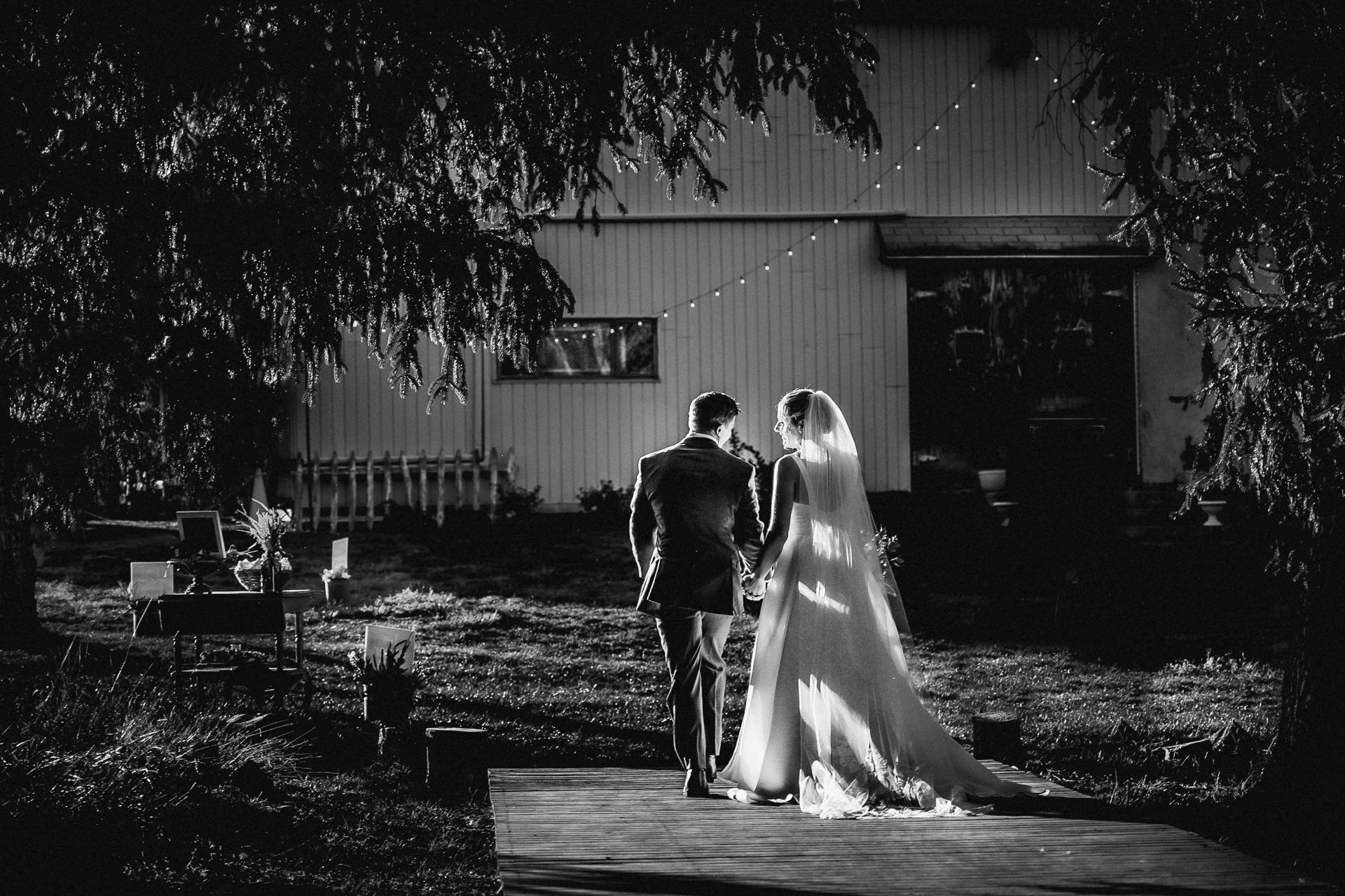 Black Walnut Farm wedding photographer 