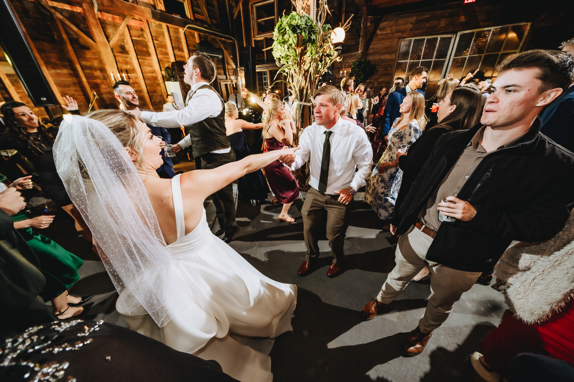 Black Walnut Farm wedding photographer 