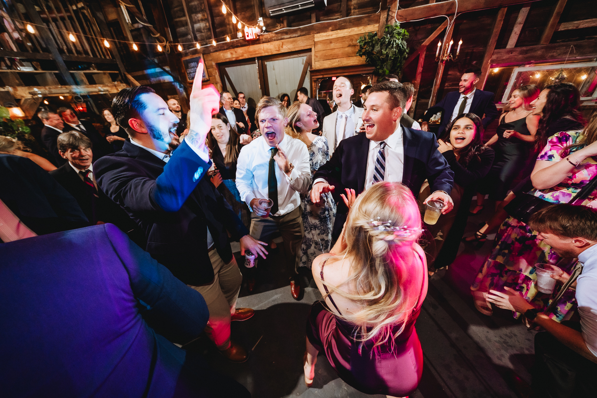 Black Walnut Farm wedding photographer 