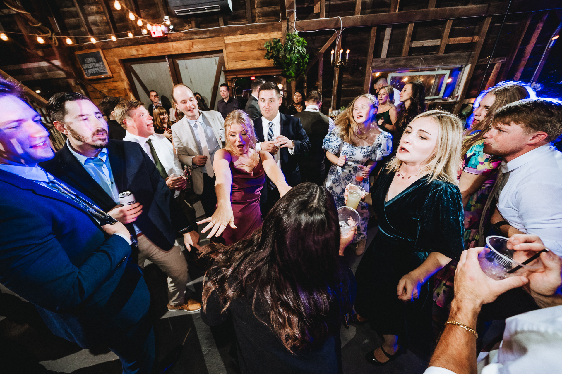 Black Walnut Farm wedding photographer 